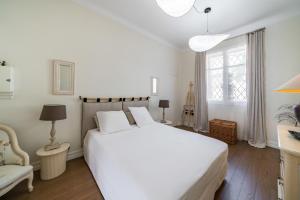 Chic Getaway with Pool & Guest House Californie