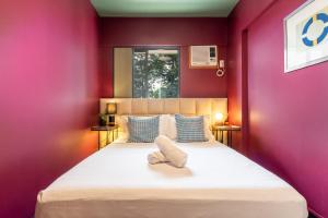 Boutique one-bedroom apartment near airport, business hubs