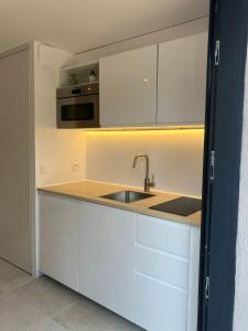 Studio neuf dans un écrin de verdure