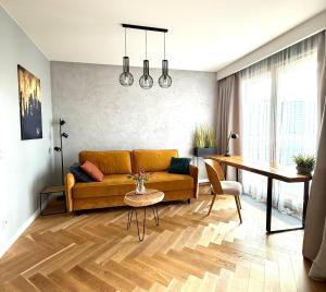 ApartamentySnu, Wola Premium I z parkingiem