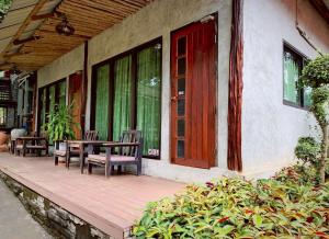 Phakphing Erawan Homestay - พักพิง เอราวัณ โฮมสเตย์