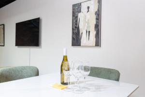 1003 Central Cape Town 2-Bedroom Apt with Parking