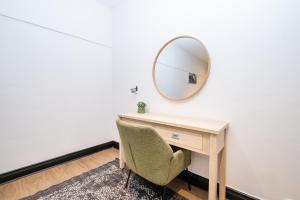 1003 Central Cape Town 2-Bedroom Apt with Parking