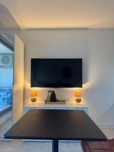 Cigalou - Refait a neuf aperçu mer clim parking