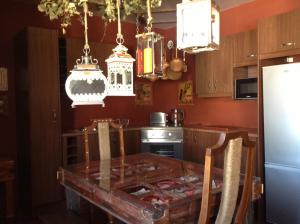 Eclectic Studio with Iconic Mountain Views