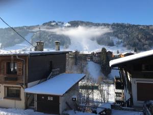 Chalet rénové 11 pers, centre de Morzine, parking - FR-1-754-5
