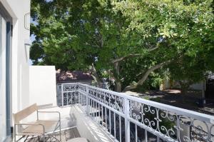 2 Bedroom Apartment - Tamboerskloof