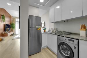 Lush 1BR Apt at Bloom tower in JVC
