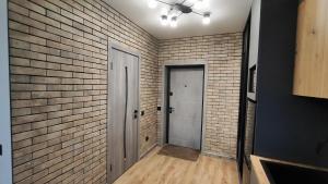 Студія-люкс з панорамними вікнами - біля жд авто вокзала