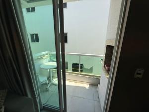 Cód 96 - Excelente apartamento de 2 suítes