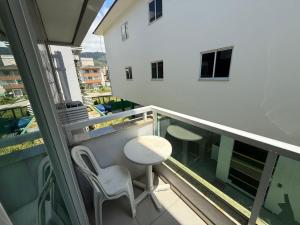 Cód 96 - Excelente apartamento de 2 suítes