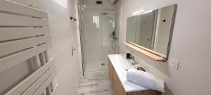 Apartment mit eigenem Pool und Whirlpool by Riviera Homelife Management