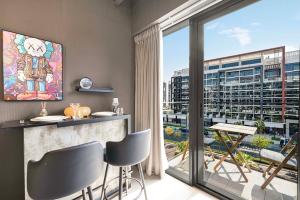Daniels Studio at Meydan with Community View