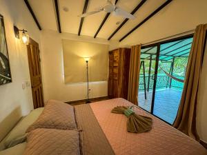 Rustic Tropical Retreat with Pool & Garden Ojochal