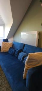 Joyful Management -Top Floor Apartment with home Feel Deco in M16