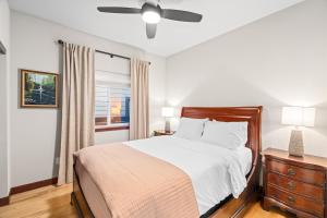 Gated Retreat, Sleeps 8, Professional Kitchen, Fireplace, DreamCloud Mattresses