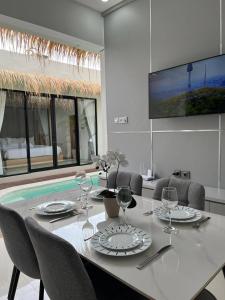 Ametys 1 Villa - Cozy 2BR Villa with Private Pool & Prime Seminyak
