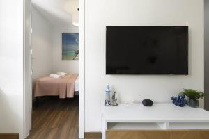 Cozy Beachside Falla by Elite Apartments