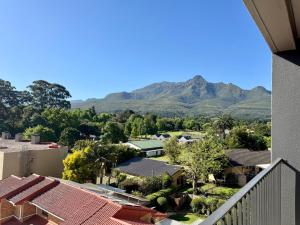 Urban Escape - Le Jardin Unit 301