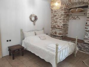 Charming Apartments in Trikeri Village