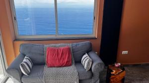 Cliffhanger spectacular view over North Coast