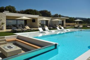 Elira Luxury Villa - With Private Pool