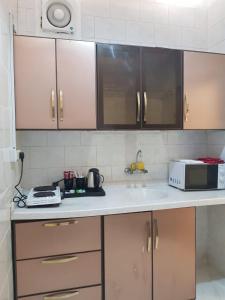 شقق ركن السفراء واحد للشقق المخدومة