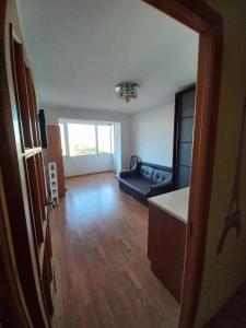 Богдана Хмельницкого 13. Левый берег