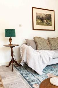 The Cowshed - Country Retreat