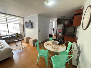 depto dos habitaciones con estacionamiento metro la moneda