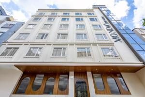 Monday Premium Madhapur