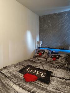 Studio dans résidence avec piscine à 50m de la mer