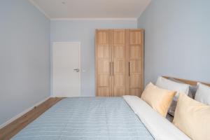 2 Bedrooms - Central Location - by Innorental