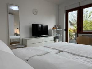 ANMARI Apartment & Rooms