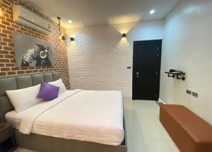 Indy Loft Bric Huahin Pool Villa