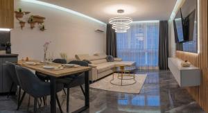 Luxury & Modern Apartment - Rowing Canal Plovdiv