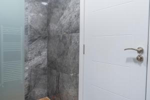 Luxury & Modern Apartment - Rowing Canal Plovdiv