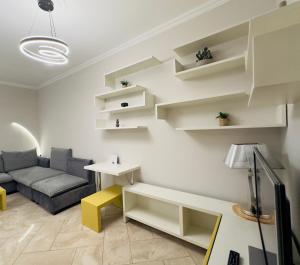 Tirana - GGpremiumstays - In the heart of Tiranë city center cozy apartment - Airport shuttle - Private parking