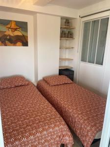 Vue mer incroyable, piscine, tennis et accès plage - 3 chambres