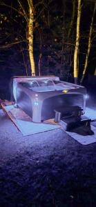 Glamping chalet on campsite Boat Lac Naviguable