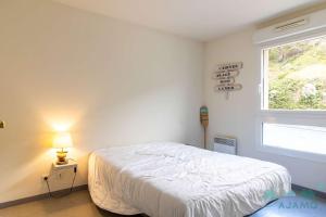 492 - Appartement T4, surplombant la plage de Caroual