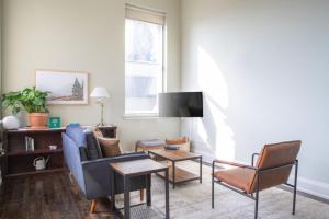 Downtown Luxury 1BR Loft