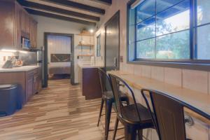 Destination Oak Creek 9 - with shared patio