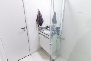 Mov 115A T2 Acolhedor Apto em frente ao metrô Brás