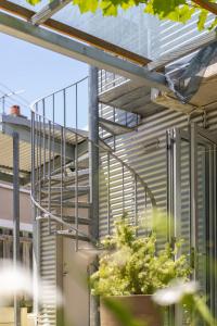 Sunset Views - walking distance to Fremantle CBD