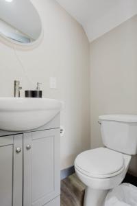 Studio Cottage in Pine Lake #6