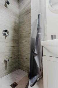 Studio Cottage in Pine Lake #6