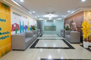 Madhura Luxury Hotel & Banquets