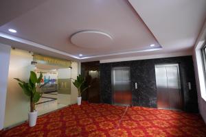 Madhura Luxury Hotel & Banquets