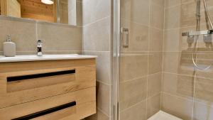 Les Chalets de LAiguille B202